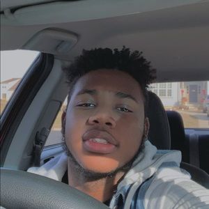 Meet your Posher, Aaron